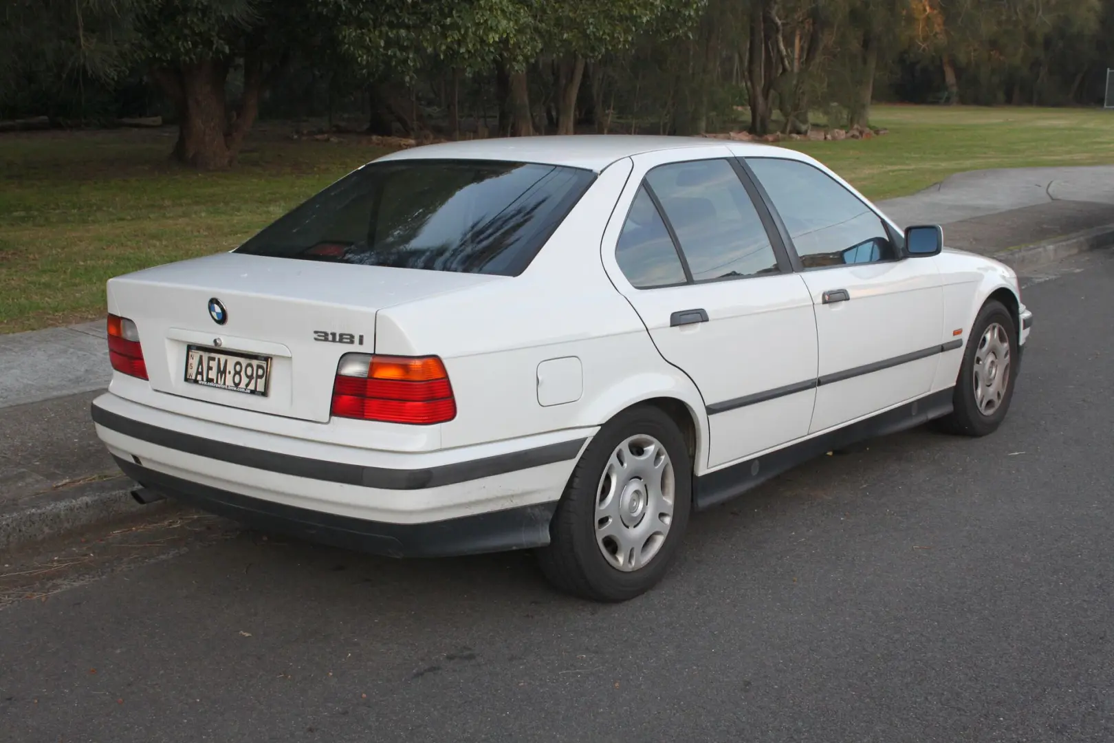 BMW 3 Serisi 3 Serisi 318i Standart 3