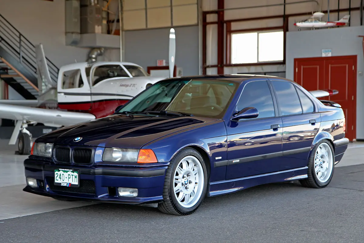 BMW 3 Serisi 3 Serisi 318i Standart 1