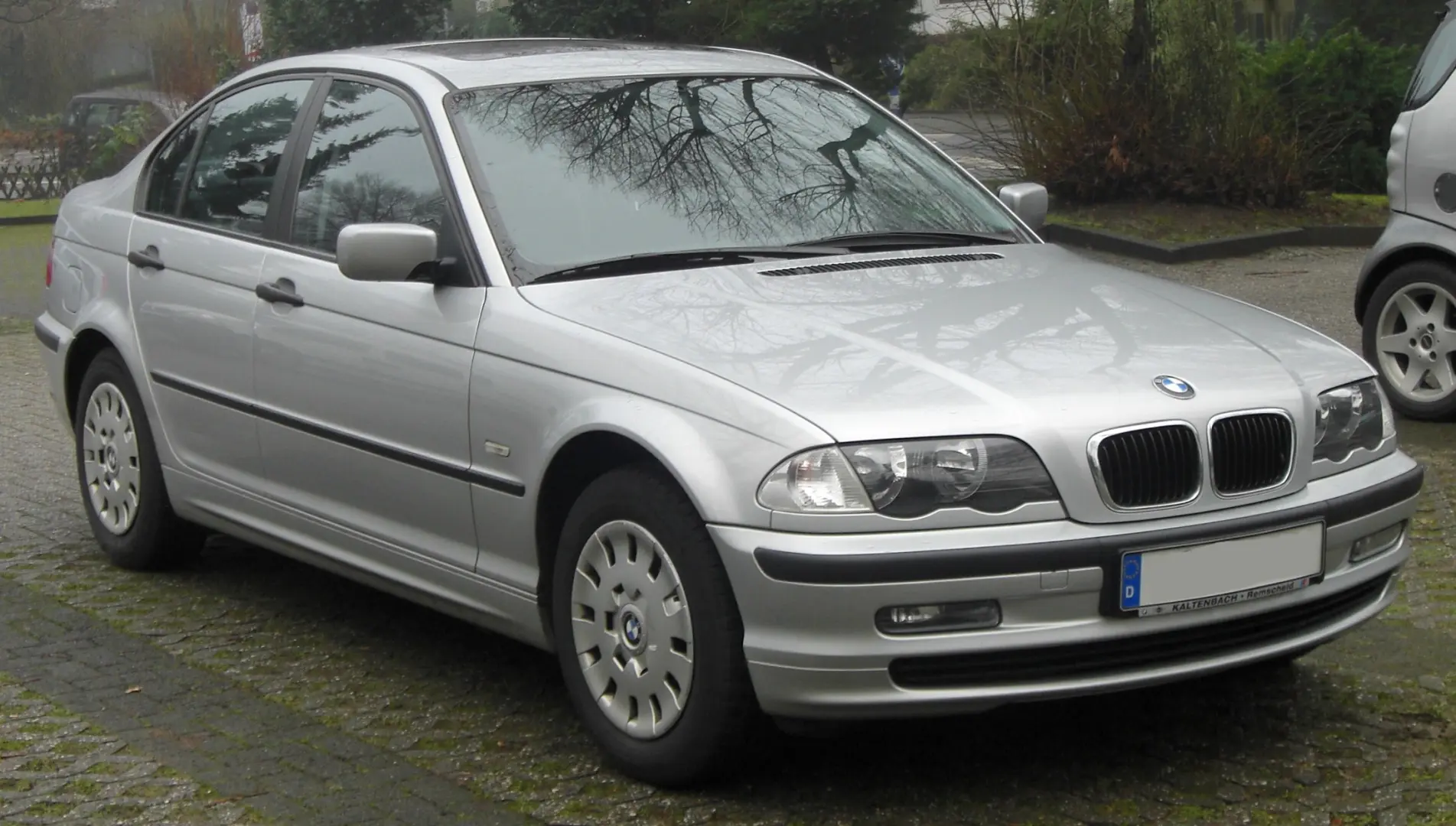 BMW 3 Serisi 3 Serisi 318i Standart 3