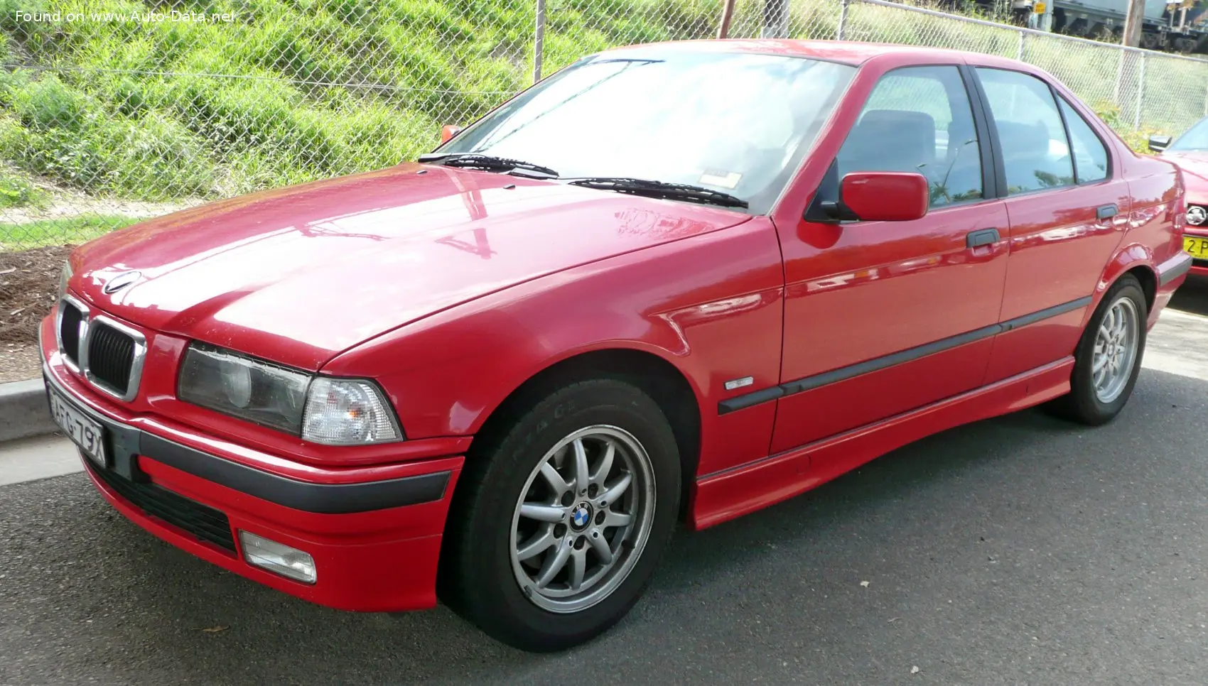 BMW 3 Serisi 3 Serisi 318is Standart 2