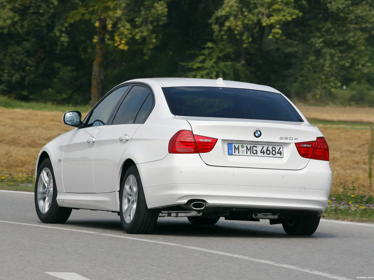 BMW 3 Serisi 3 Serisi 320d Luxury 0