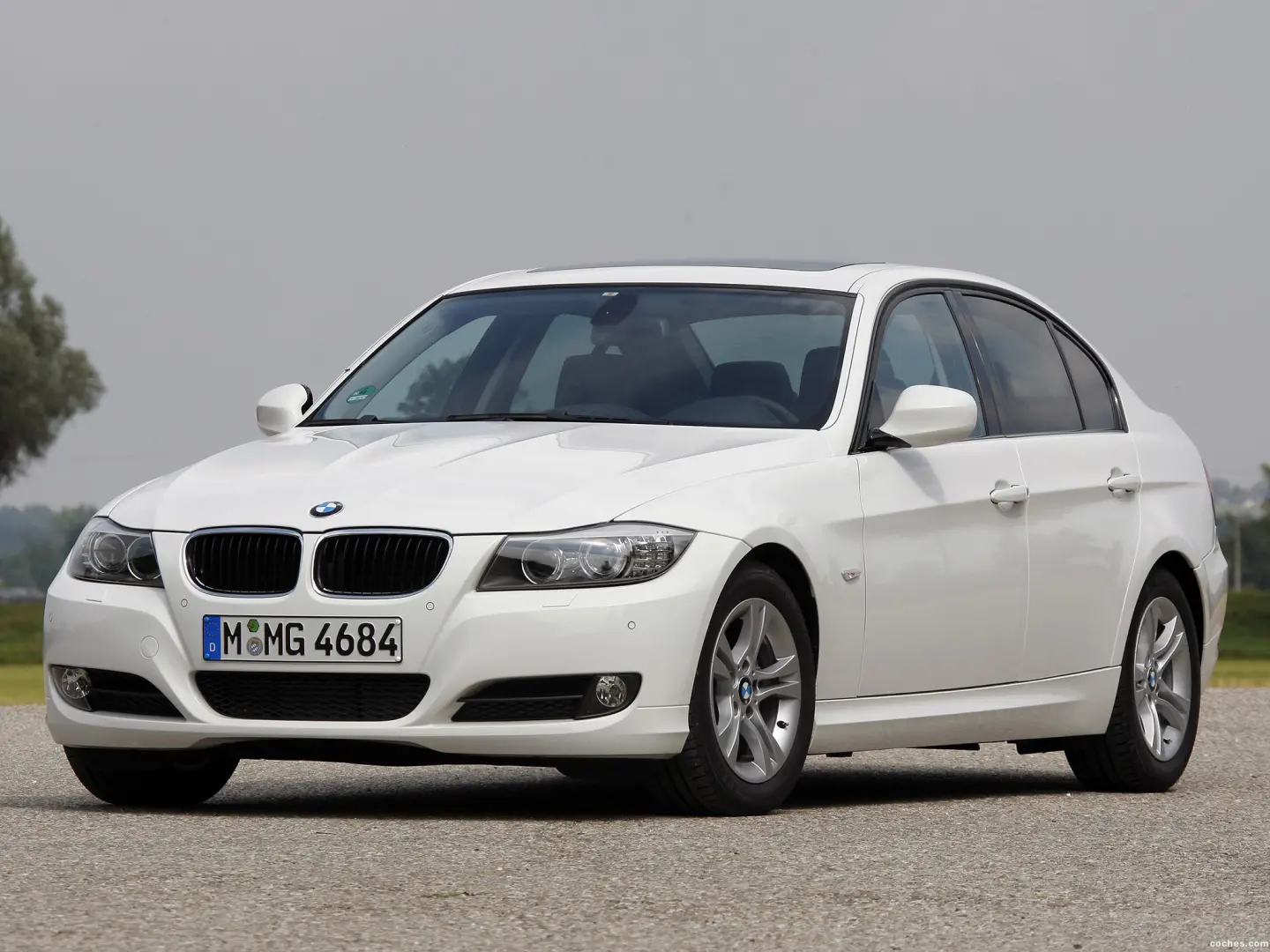 BMW 3 Serisi 3 Serisi 320d Luxury 2