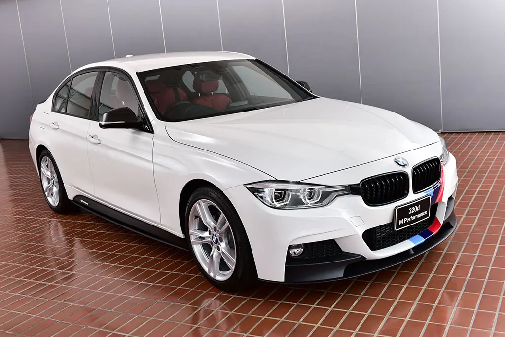 BMW 3 Serisi 3 Serisi 320d Pure 4