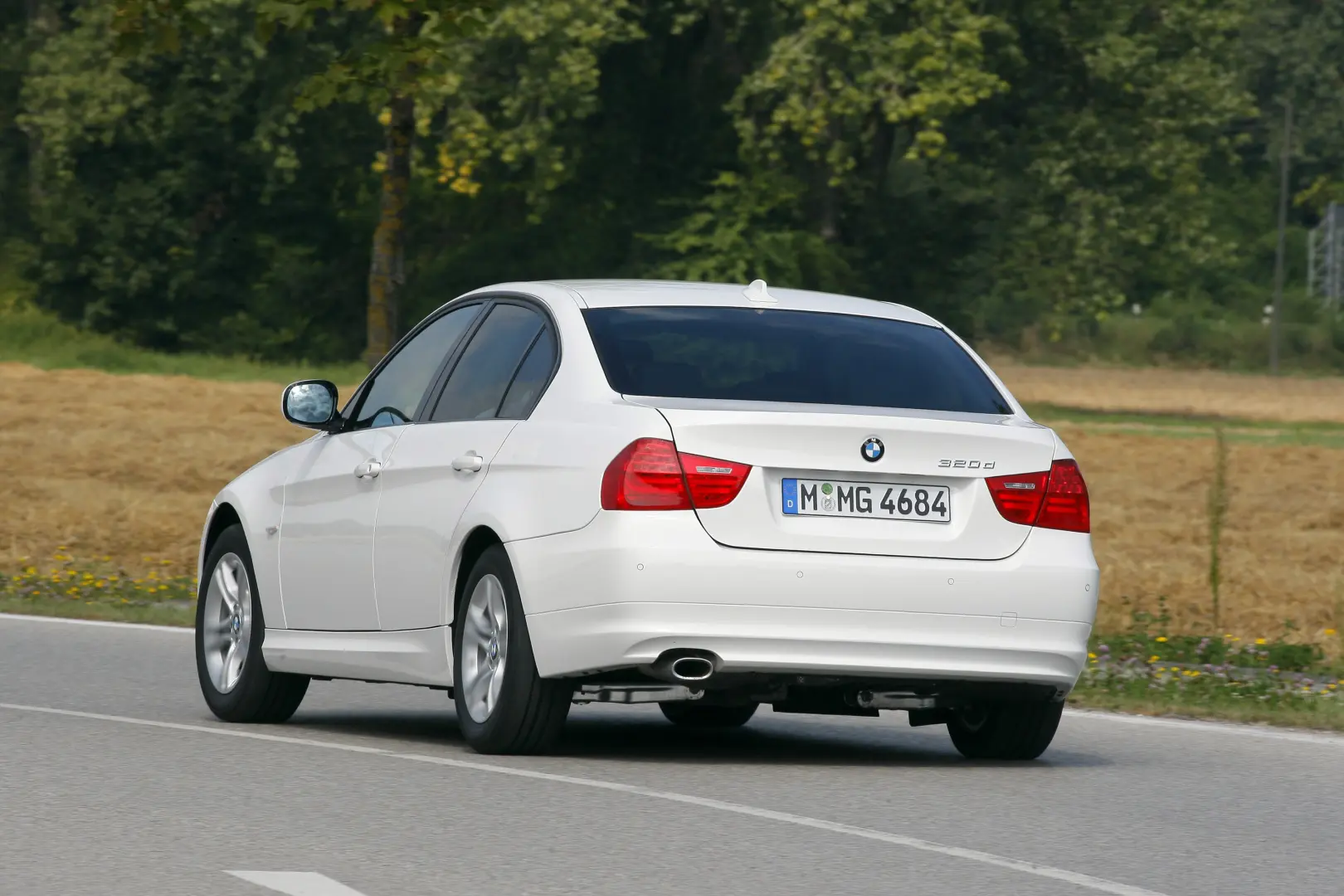 BMW 3 Serisi 3 Serisi 320d Standart 1