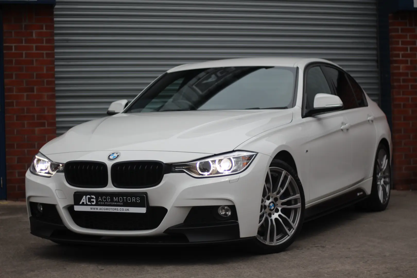 BMW 3 Serisi 3 Serisi 320d Premium 6