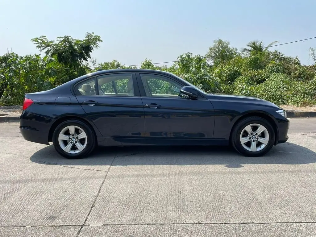 BMW 3 Serisi 3 Serisi 320d Prestige 5