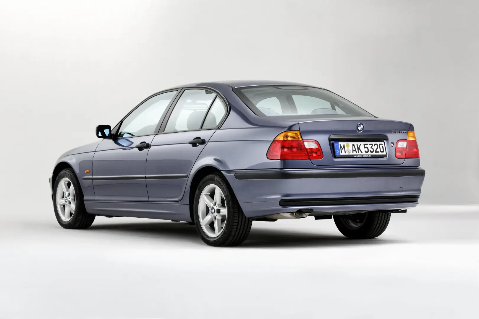BMW 3 Serisi 3 Serisi 320d Standart 4