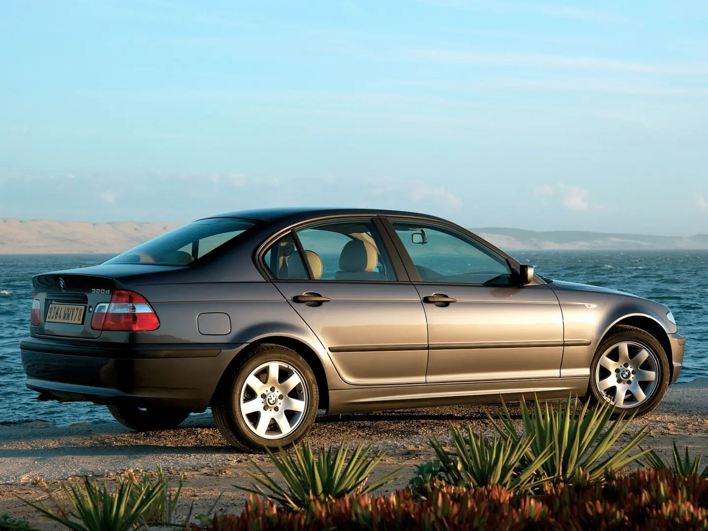BMW 3 Serisi 3 Serisi 320d Premium 2