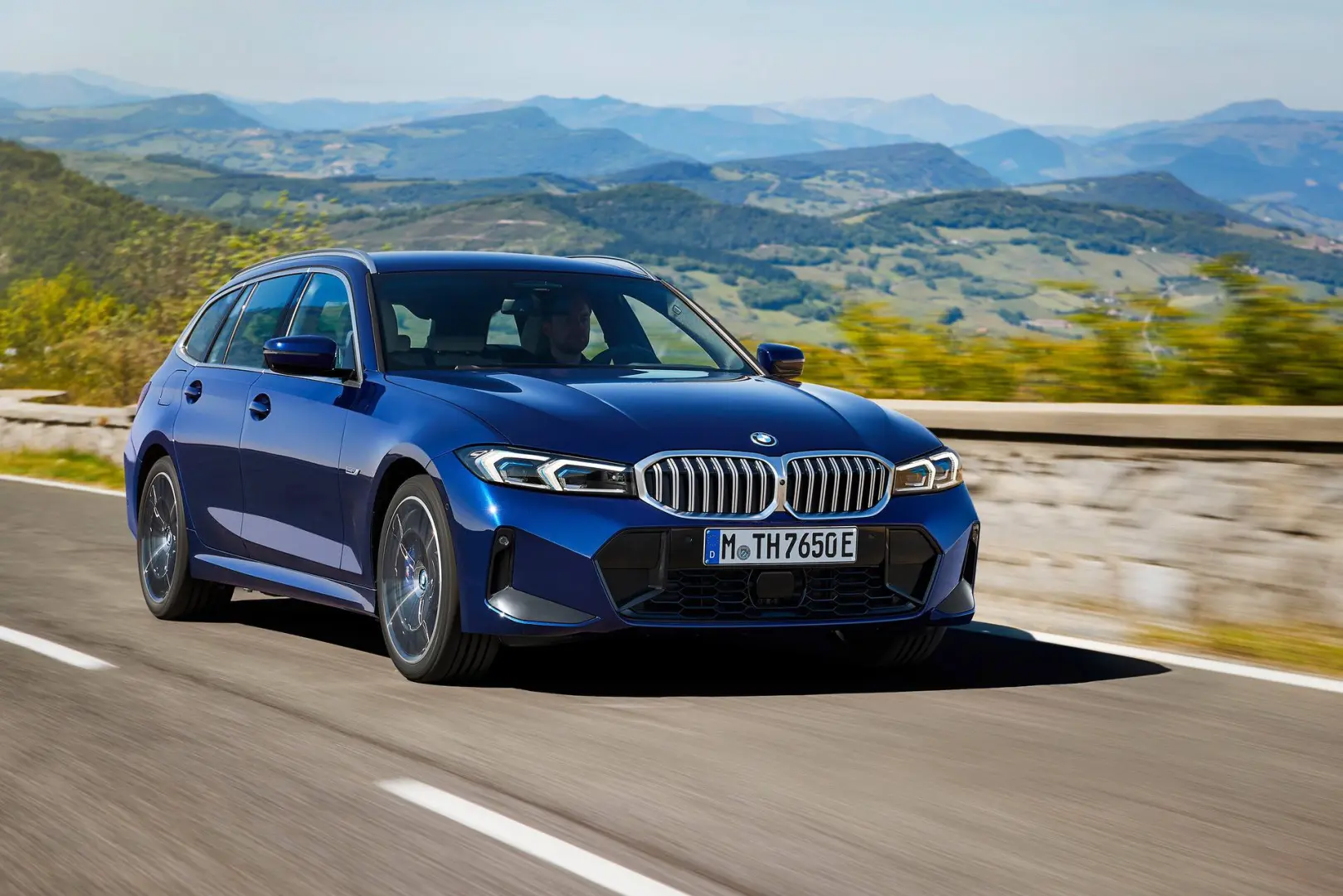 BMW 3 Serisi 3 Serisi 320d xDrive Touring M Sport 6
