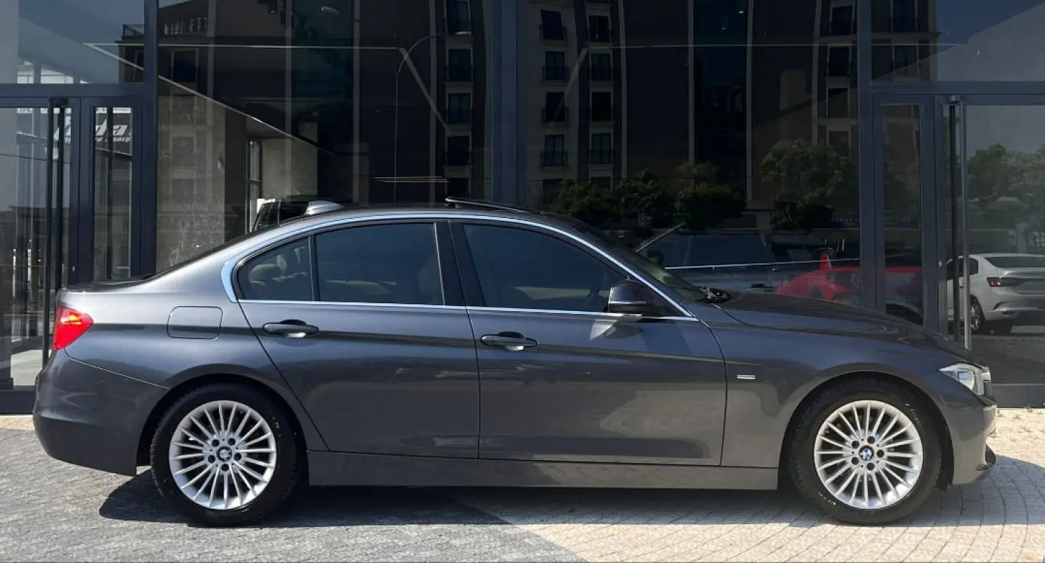 BMW 3 Serisi 3 Serisi 320i EfficientDynamics Luxury Line Plus 3
