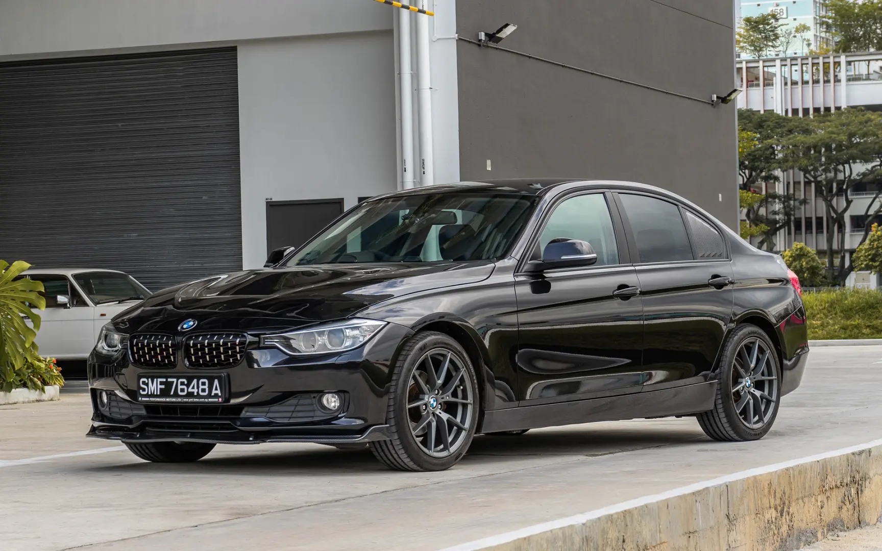 BMW 3 Serisi 3 Serisi 320i EfficientDynamics M Plus 7