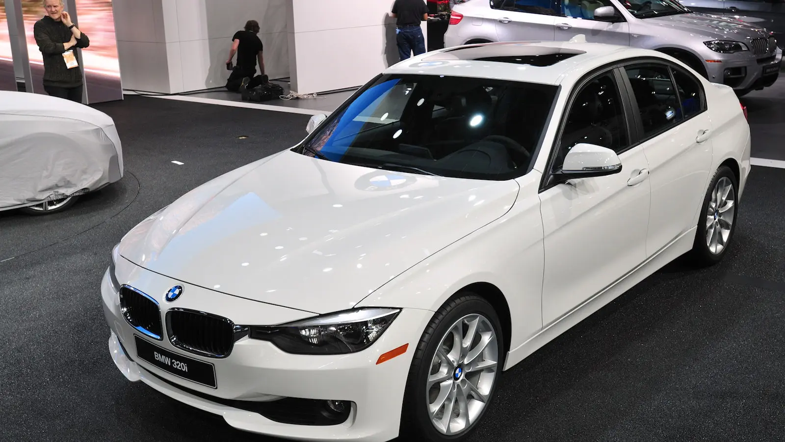 BMW 3 Serisi 3 Serisi 320i EfficientDynamics Luxury M Plus 6