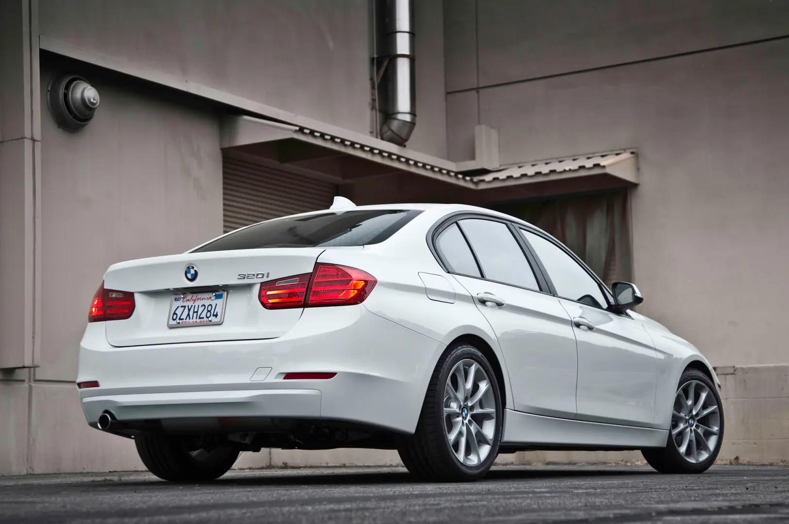 BMW 3 Serisi 3 Serisi 320i EfficientDynamics M Plus 6