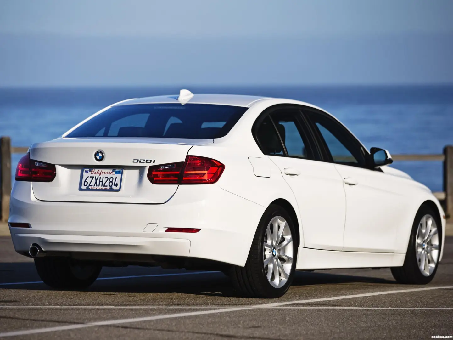 BMW 3 Serisi 3 Serisi 320i EfficientDynamics M Plus 1