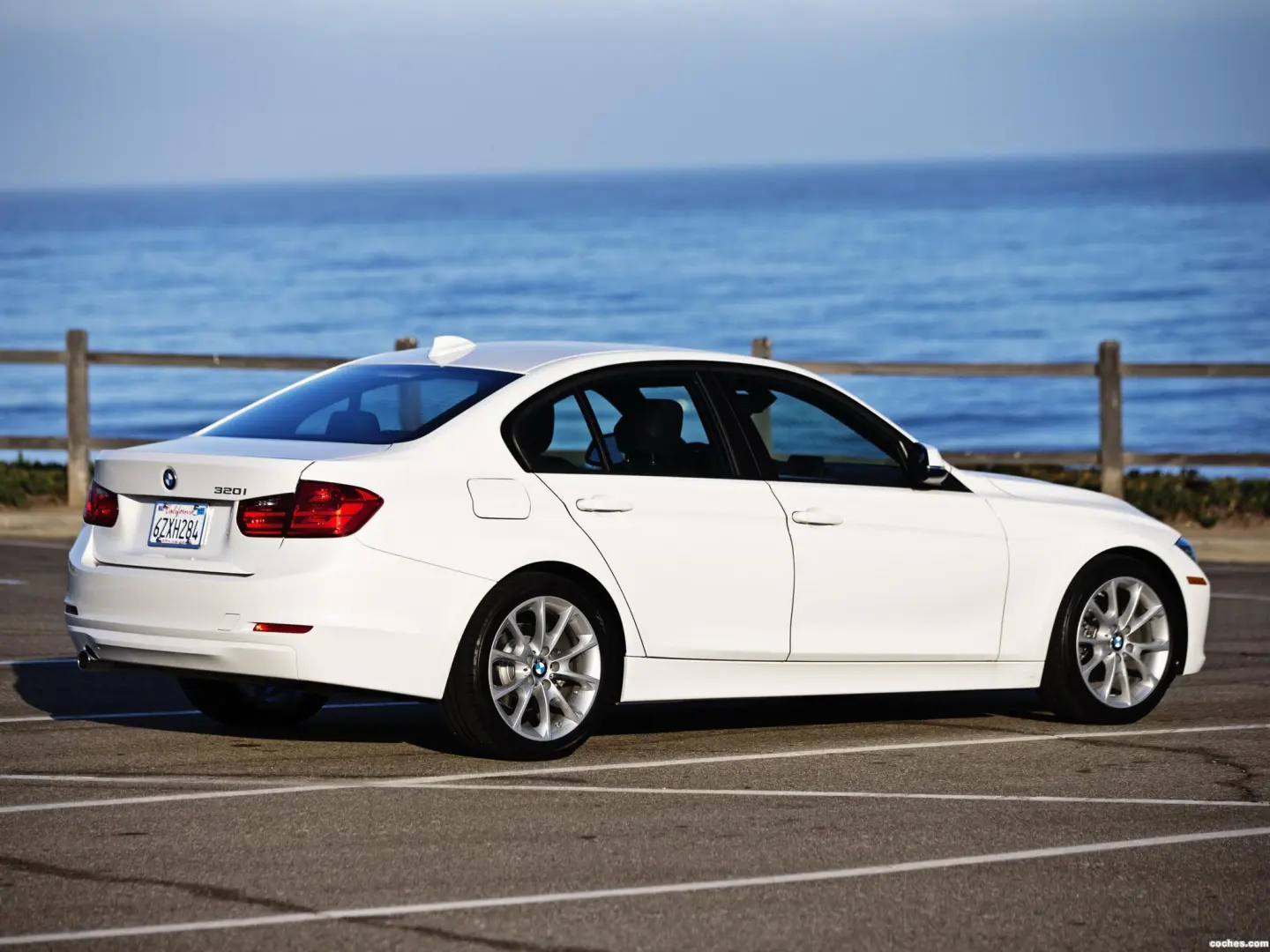 BMW 3 Serisi 3 Serisi 320i EfficientDynamics M Plus 2