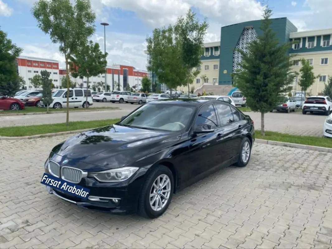 BMW 3 Serisi 3 Serisi 320i EfficientDynamics M Plus 3