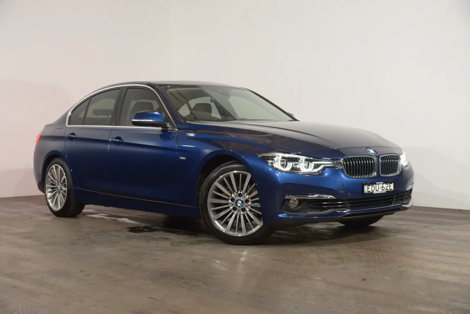 BMW 3 Serisi 3 Serisi 320i Luxury Line 4