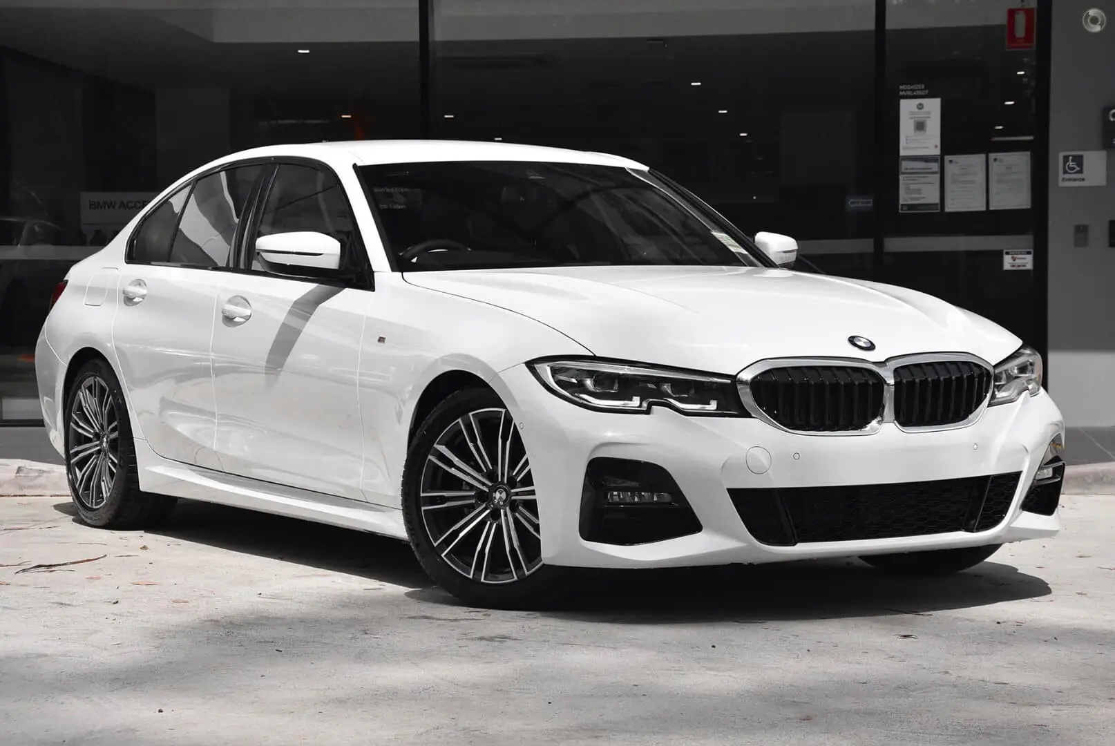 BMW 3 Serisi 3 Serisi 320i M Sport 1