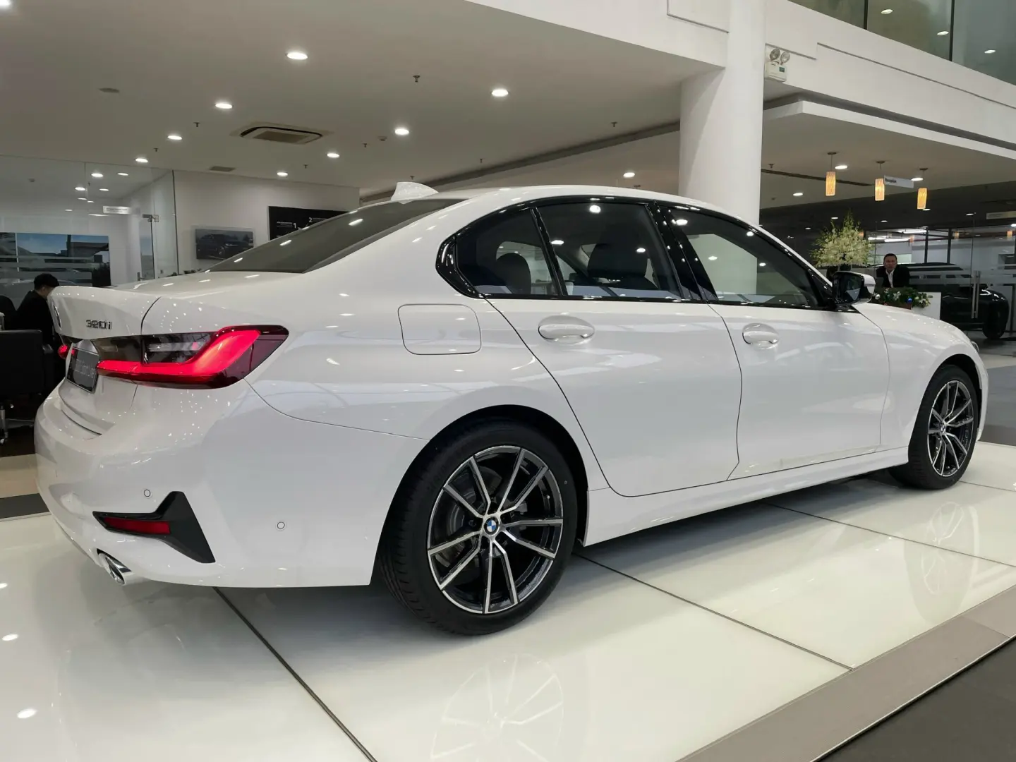 BMW 3 Serisi 3 Serisi 320i Sport Line 3