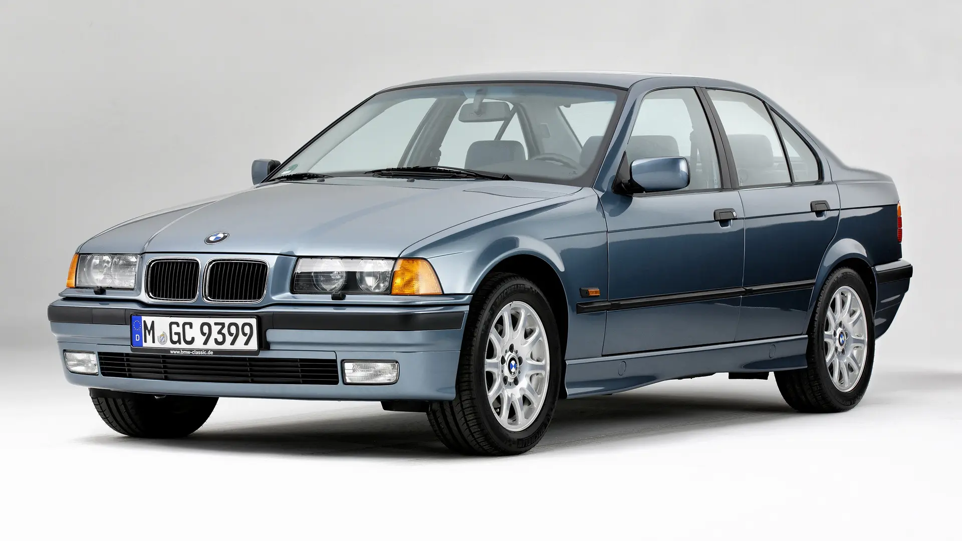BMW 3 Serisi 3 Serisi 320i Standart 2