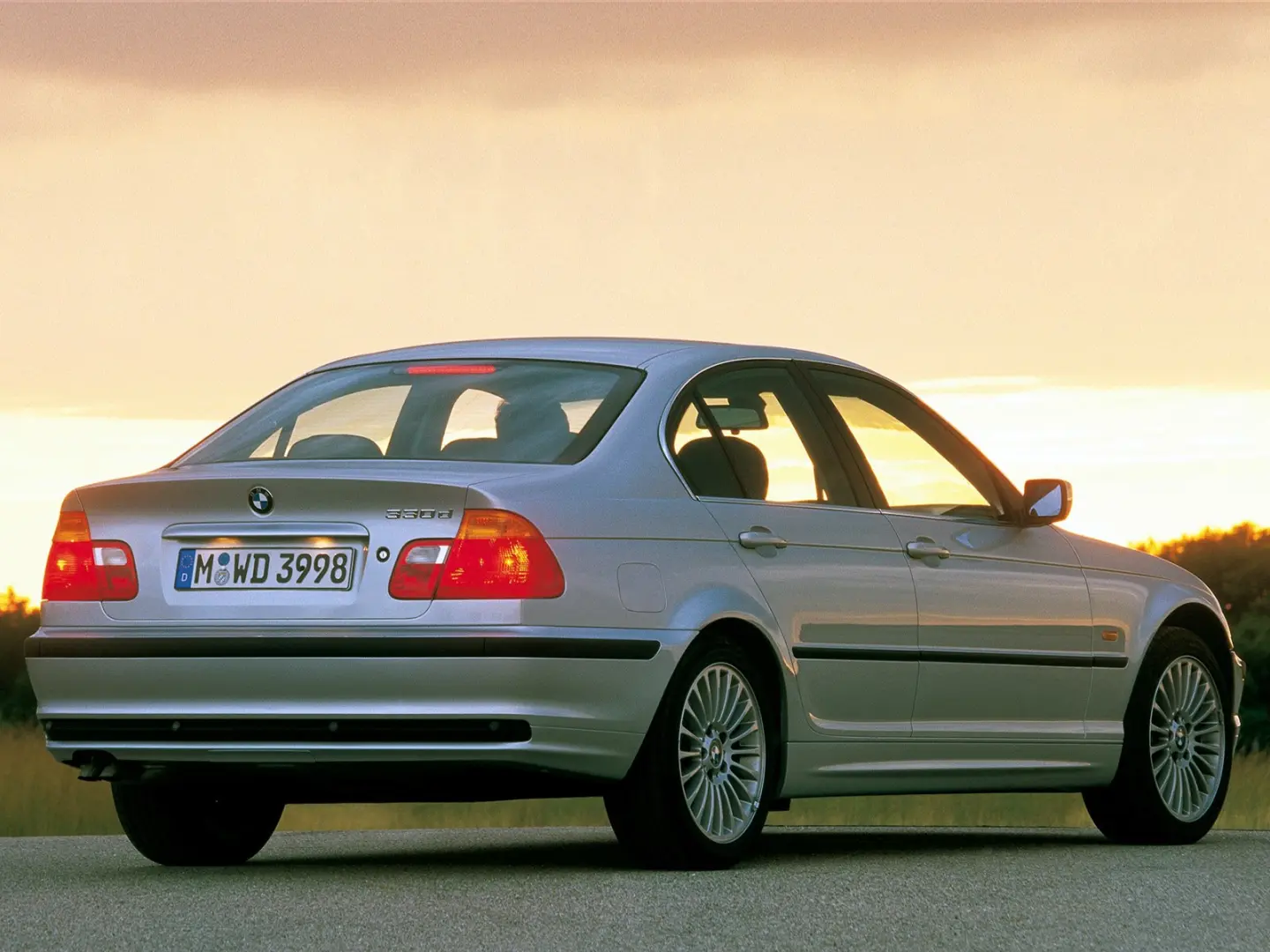 BMW 3 Serisi 3 Serisi 320i Standart 4