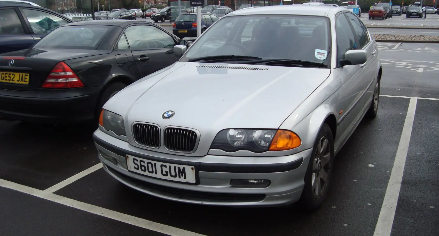 BMW 3 Serisi 3 Serisi 320i Standart 6