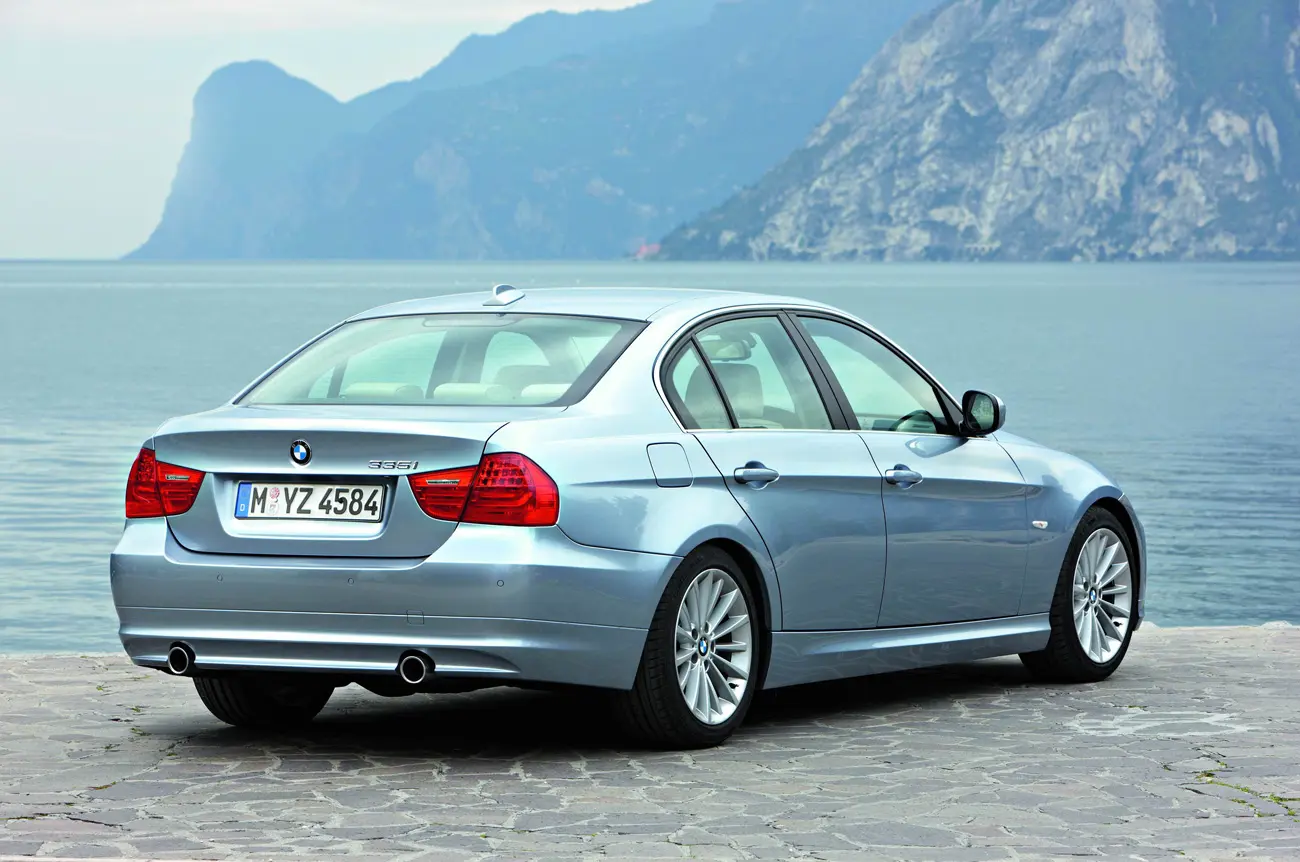 BMW 3 Serisi 3 Serisi 320i Standart 1