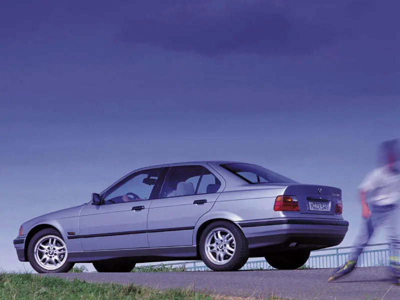 BMW 3 Serisi 3 Serisi 323i Standart 1