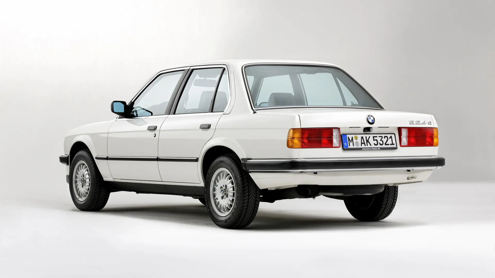 BMW 3 Serisi 3 Serisi 324d Standart 2