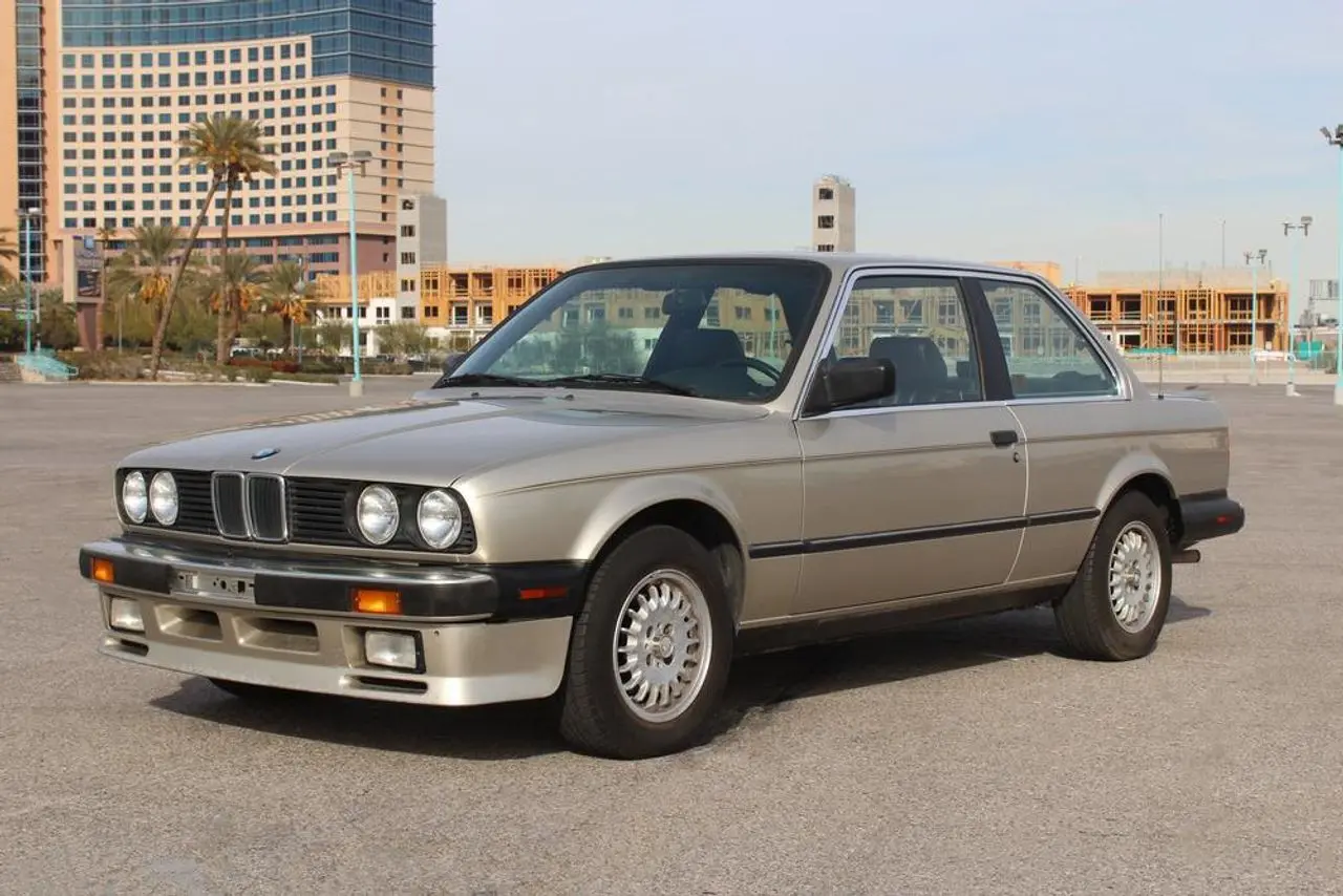BMW 3 Serisi 3 Serisi 324td Standart 4