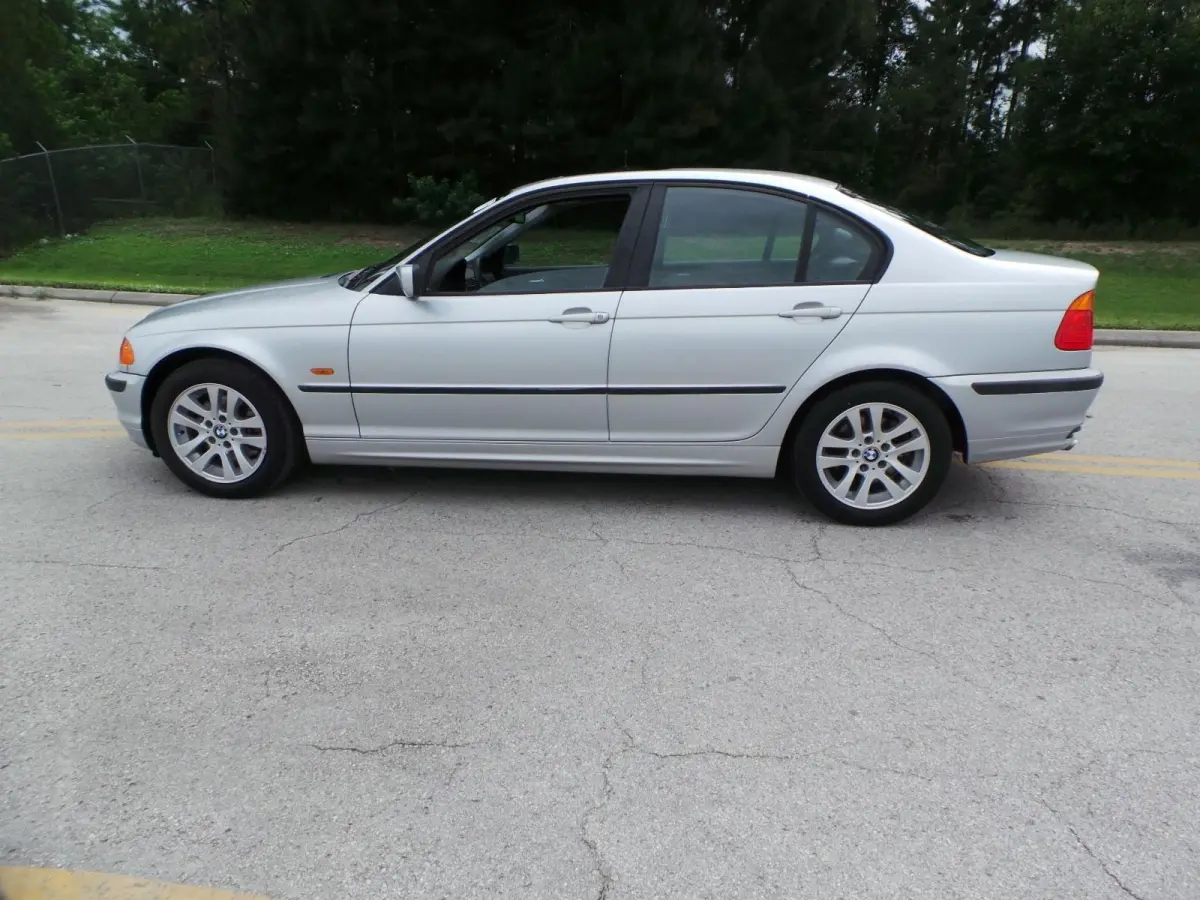 BMW 3 Serisi 3 Serisi 325i Standart 0