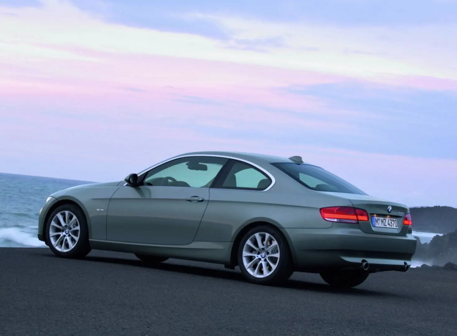 BMW 3 Serisi 3 Serisi 325i Standart 4