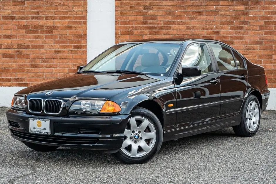 BMW 3 Serisi 3 Serisi 325xi Standart 1