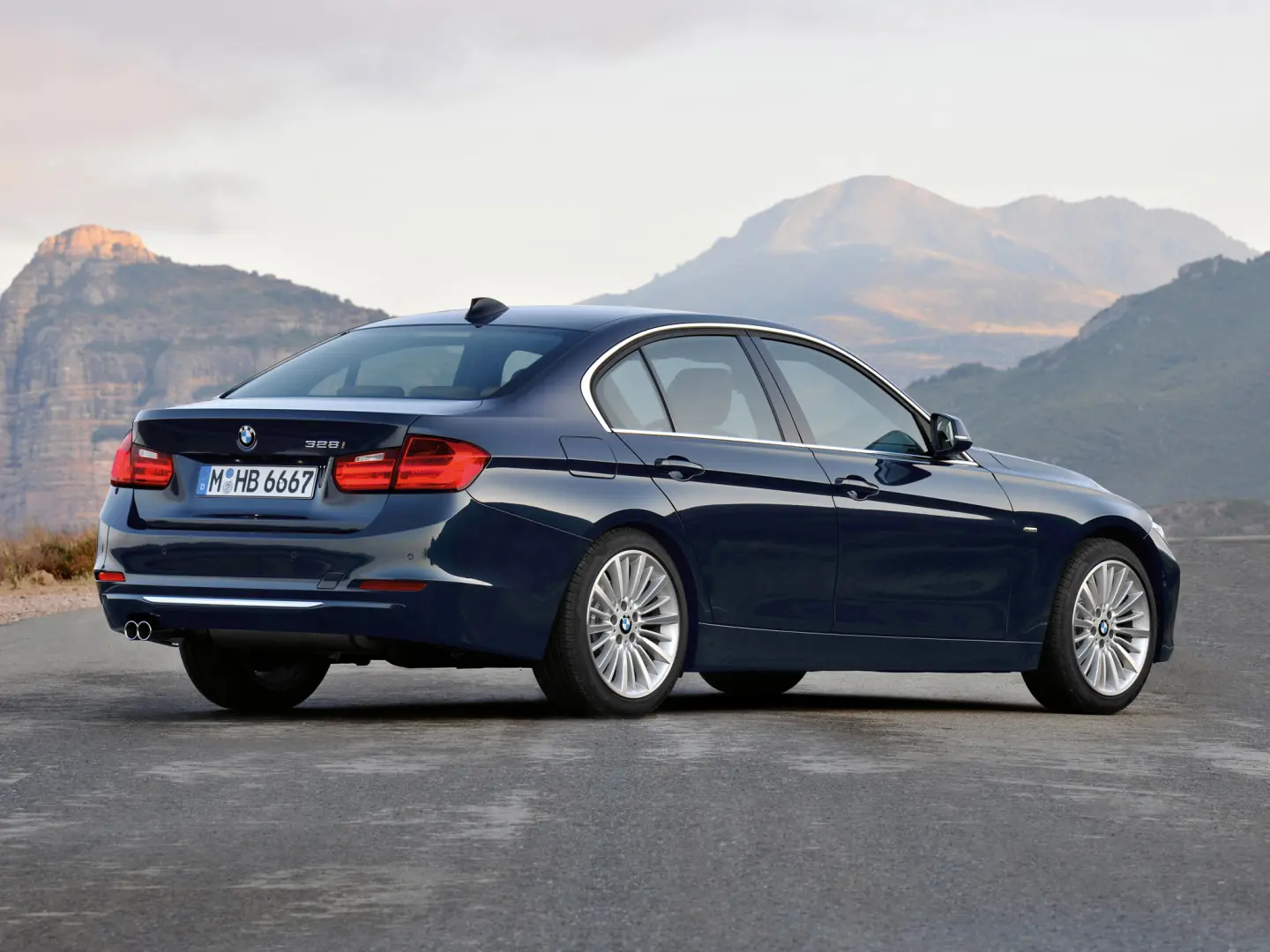 BMW 3 Serisi 3 Serisi 328i Standart 2