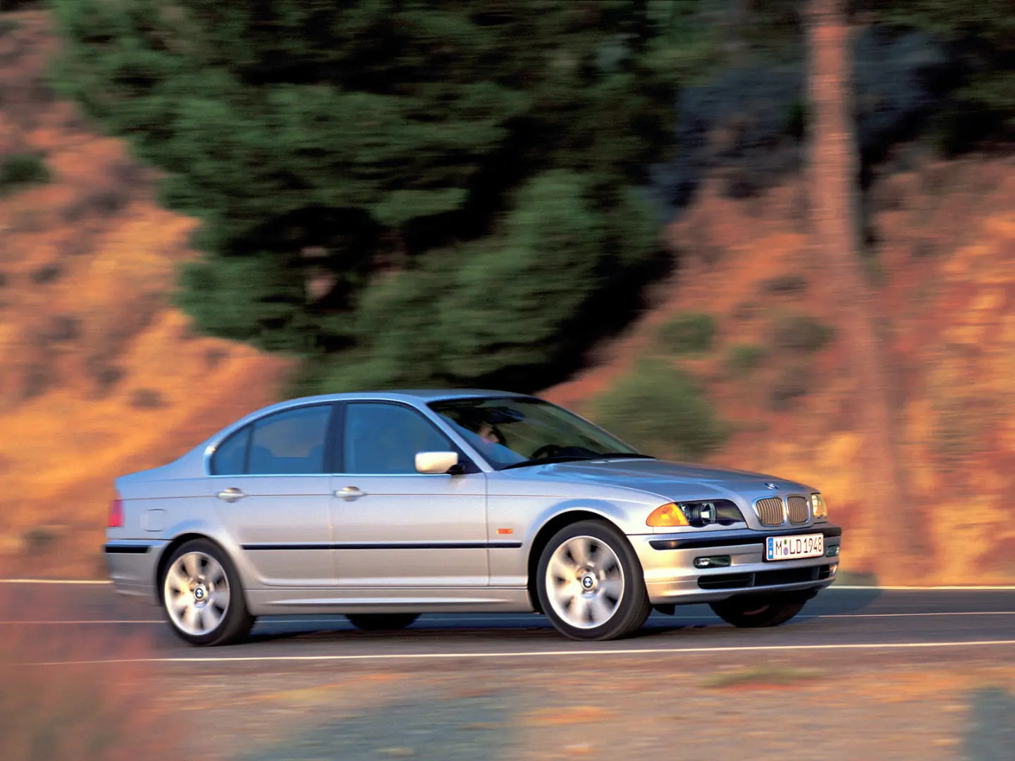 BMW 3 Serisi 3 Serisi 328i Standart 2