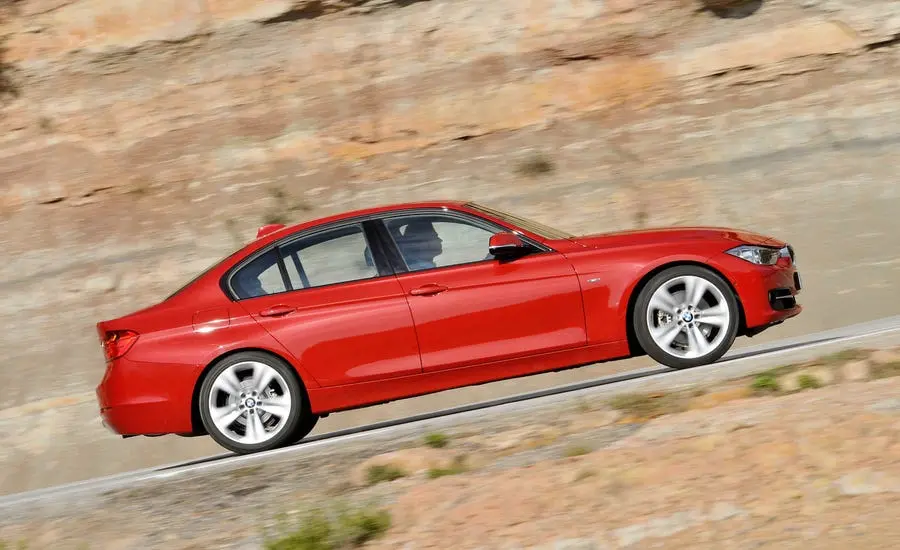 BMW 3 Serisi 3 Serisi 328i Standart 3