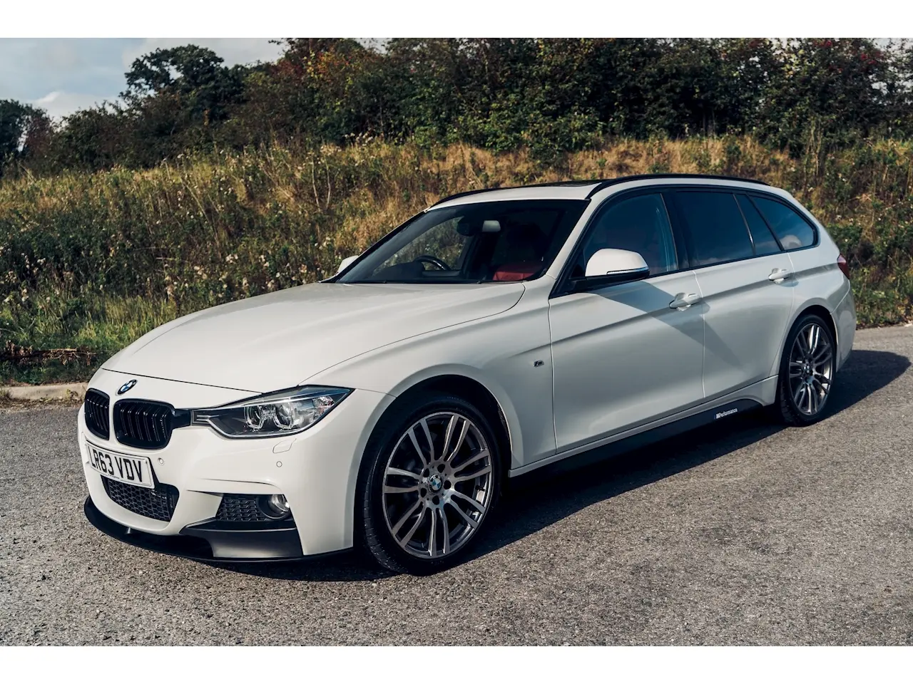BMW 3 Serisi 3 Serisi 330d xDrive Standart 1