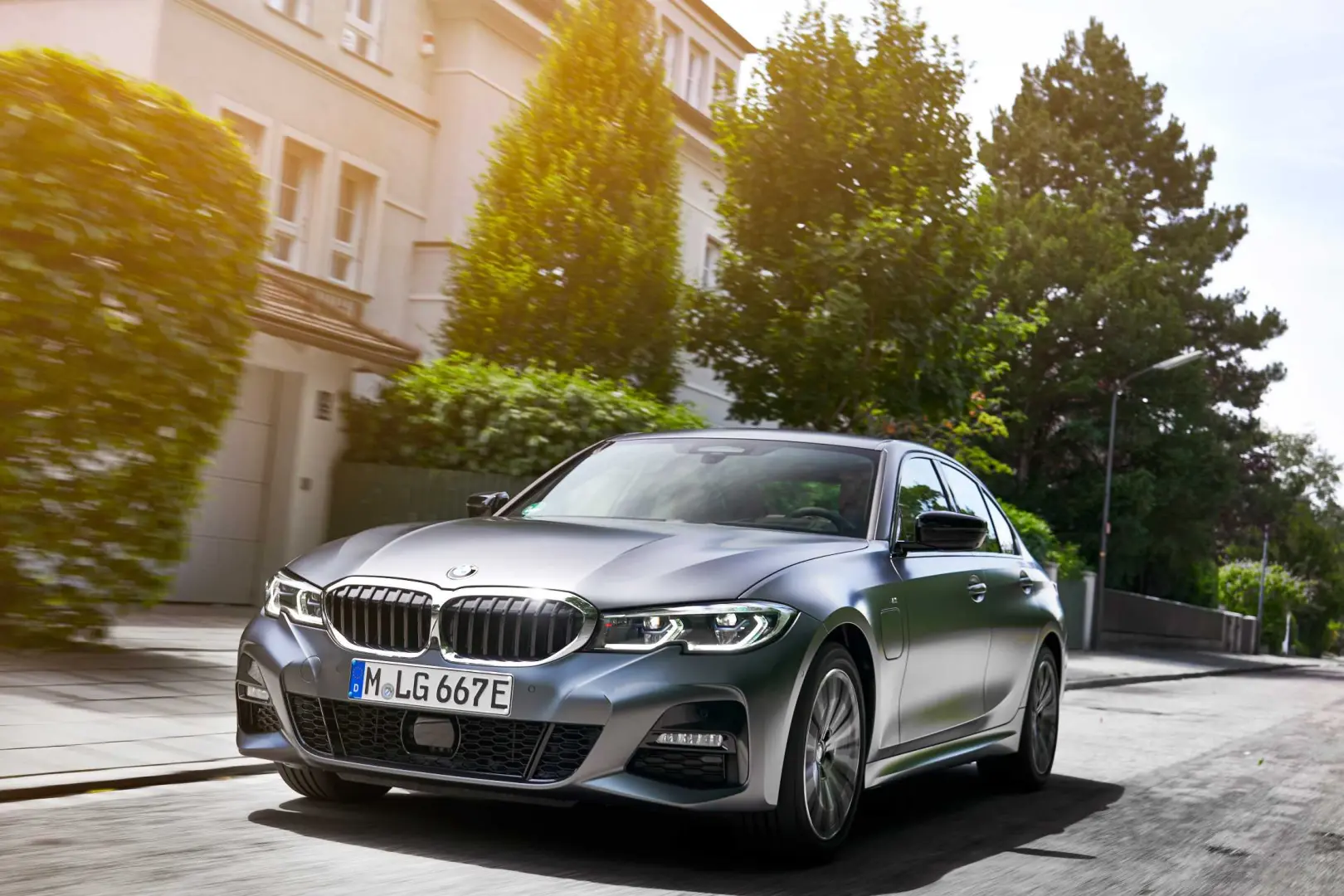 BMW 3 Serisi 3 Serisi 330e xDrive Edition M Sport 1