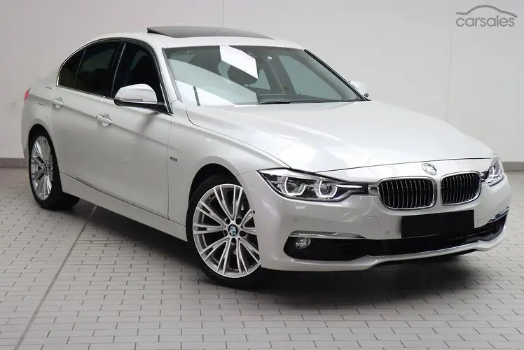 BMW 3 Serisi 3 Serisi 330i Luxury Line 5