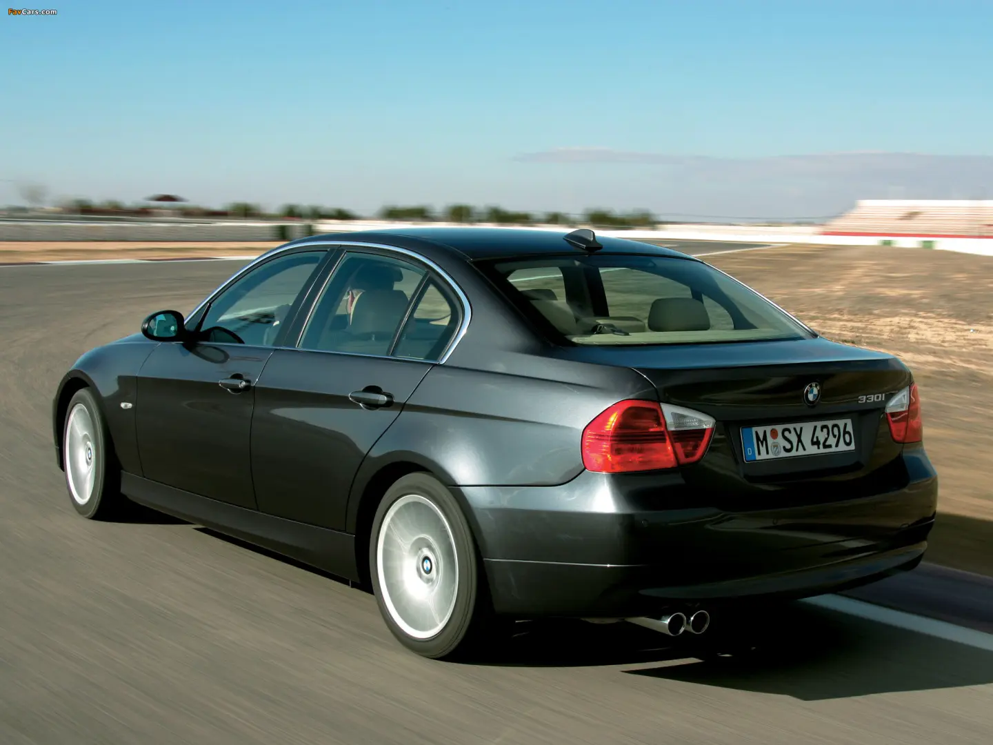 BMW 3 Serisi 3 Serisi 330i xDrive Standart 5
