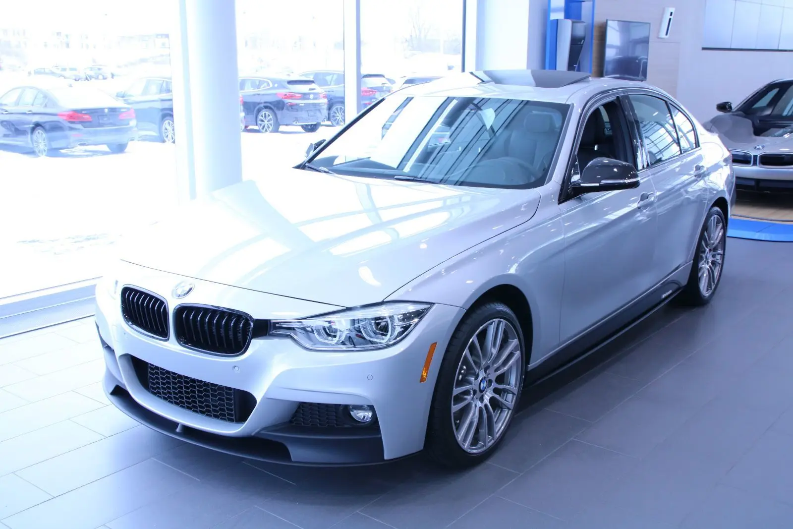 BMW 3 Serisi 3 Serisi 330i xDrive Edition Sport Line 5