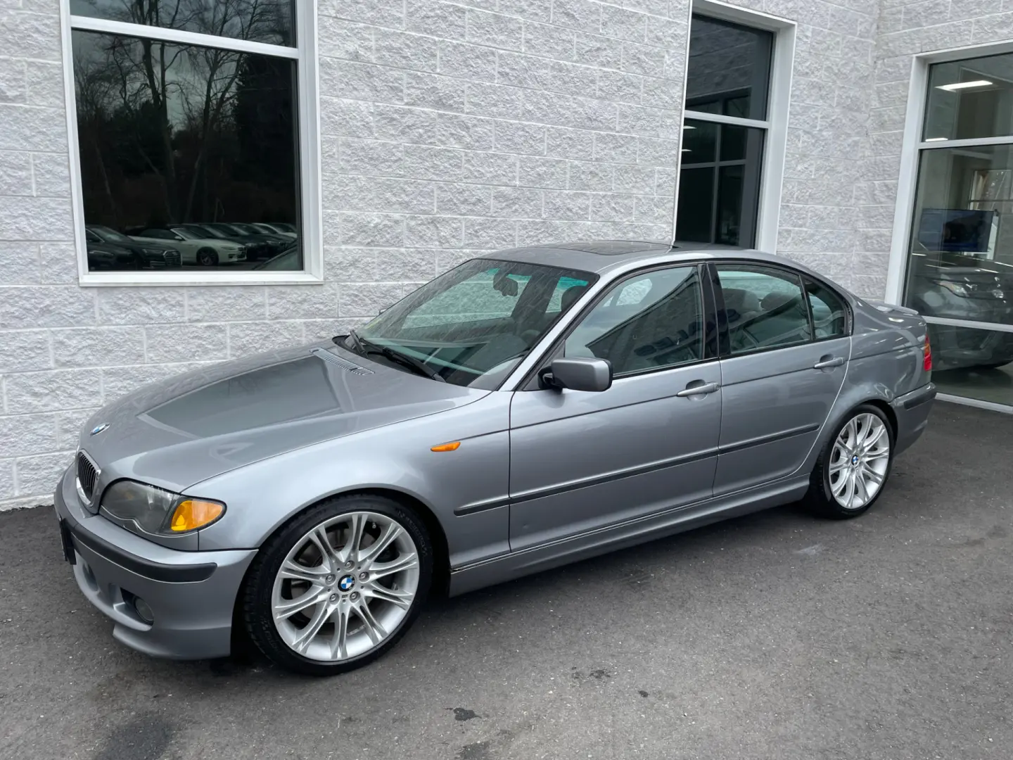 BMW 3 Serisi 3 Serisi 330i xDrive Standart 2