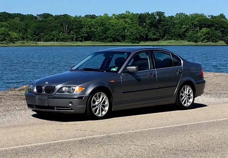 BMW 3 Serisi 3 Serisi 330i xDrive Standart 4