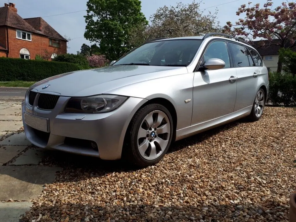 BMW 3 Serisi 3 Serisi 330i xDrive Standart 6