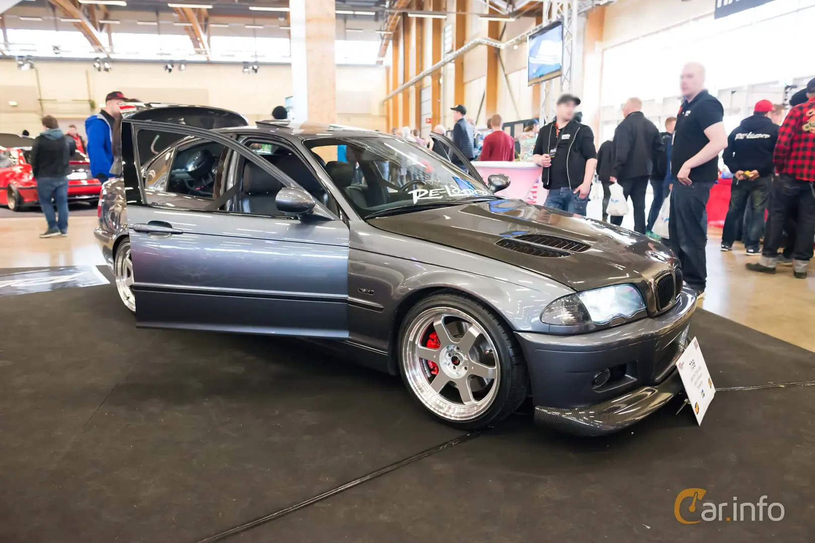 BMW 3 Serisi 3 Serisi 330xi Standart 1