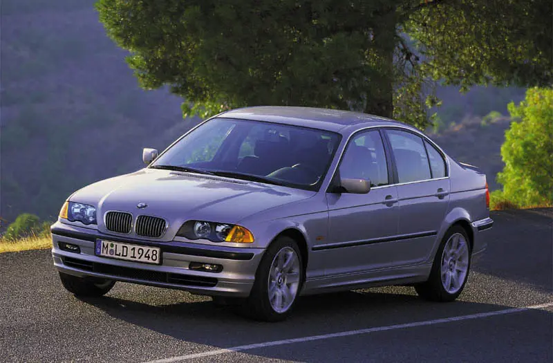 BMW 3 Serisi 3 Serisi 330xi Standart 1