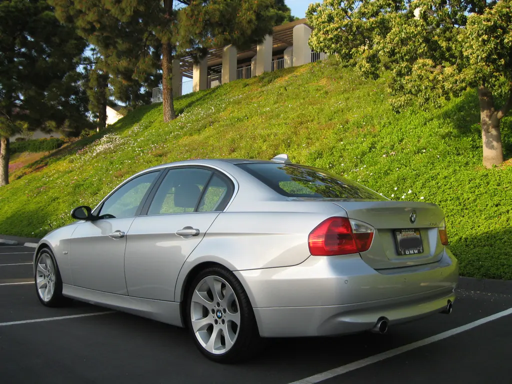 BMW 3 Serisi 3 Serisi 335i Standart 4
