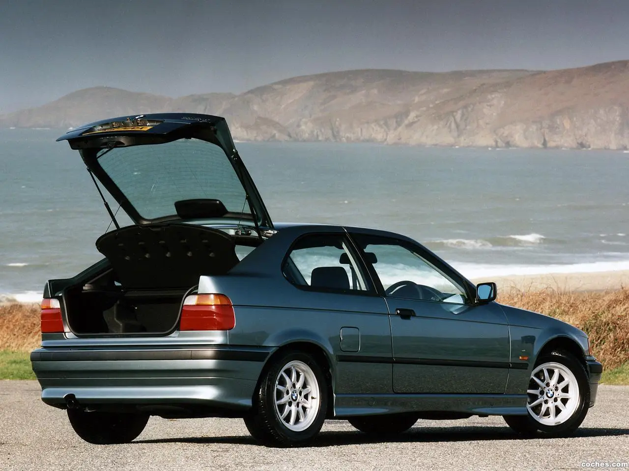 BMW 3 Serisi 3 Serisi Compact 318ti Standart 4
