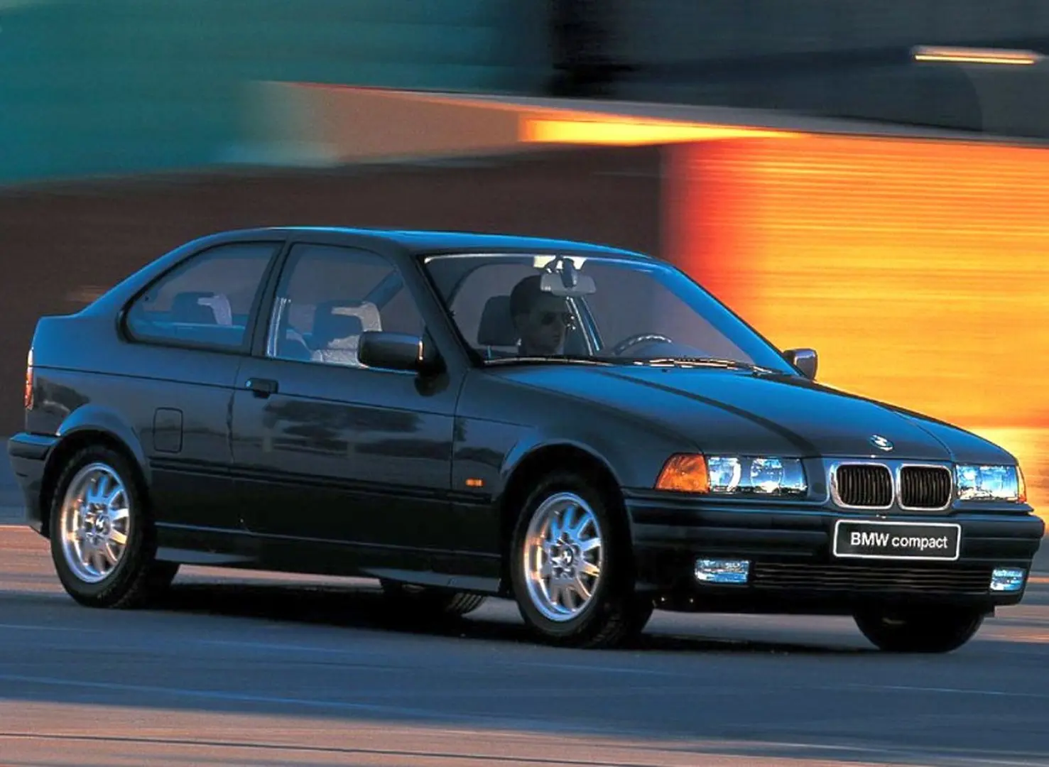 BMW 3 Serisi 3 Serisi Compact 323ti Standart 1