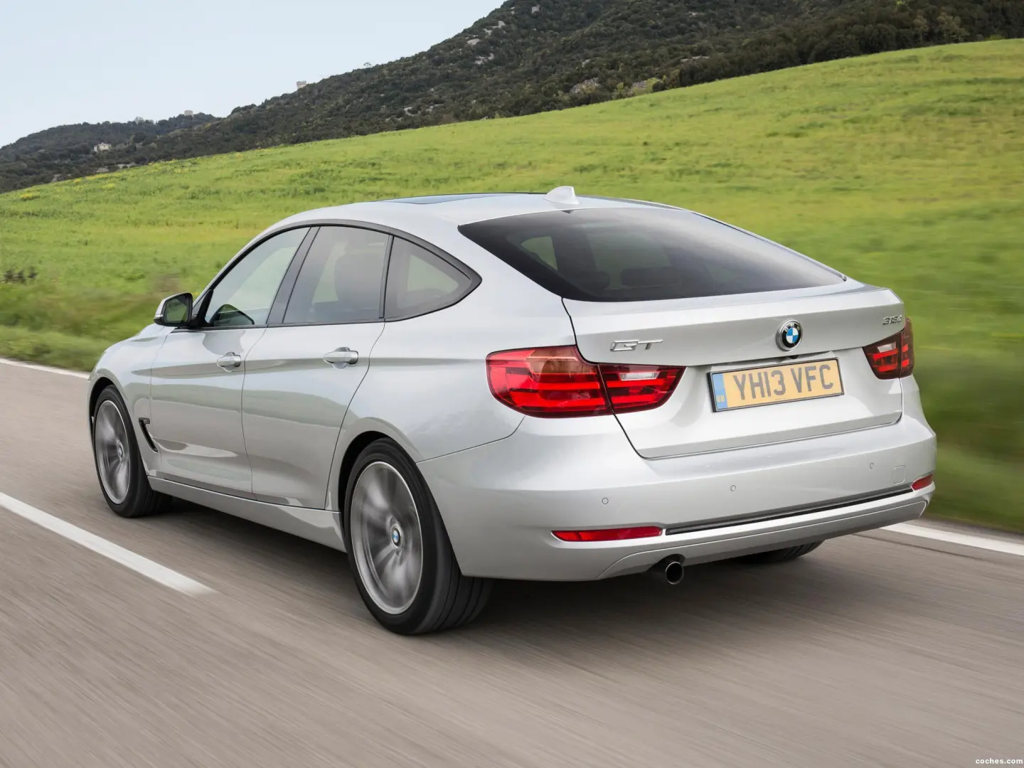 BMW 3 Serisi 3 Serisi Gran Turismo 318d Standart 2